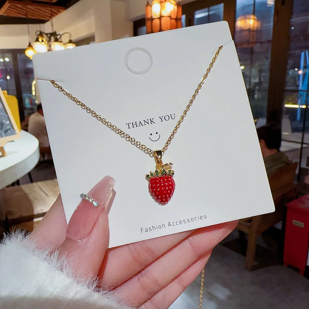 Pendant Necklaces Red Strawber Fruit Plant Zircon Chain Necklace Nimble Mother's Day Woman Wedding Family Friend_voghion.com