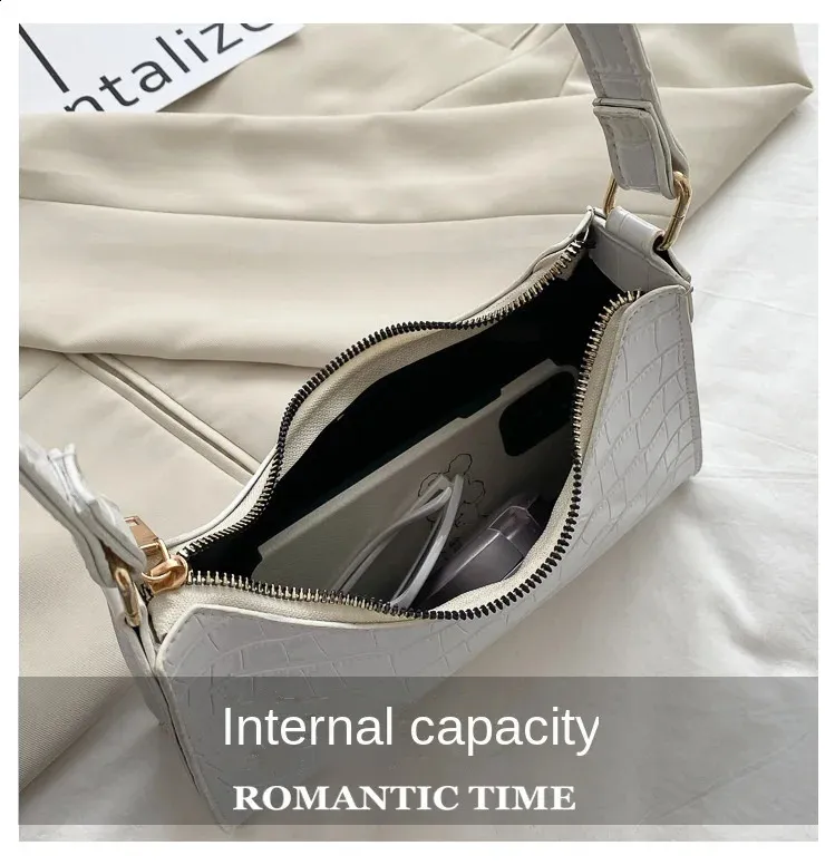 Fashion Exquisite Shopping Bag Retro Casual Tote Shoulder Bags Female Leather Solid Color Chain Handbag for Women 241120_voghion.com