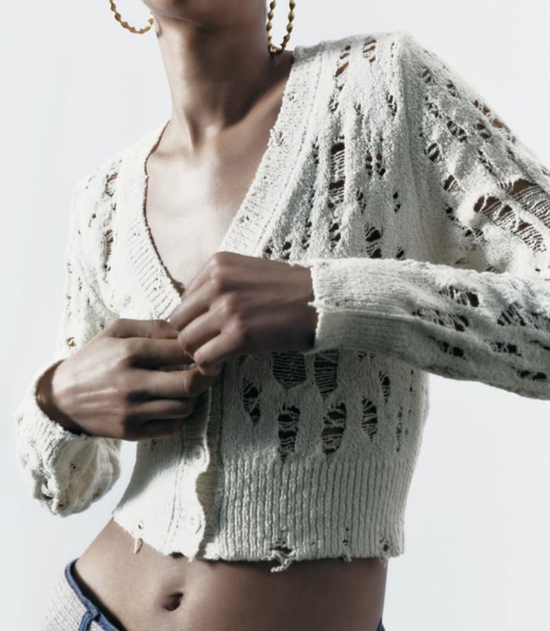 Women's white V-neck holes to do old sweater coat routine hollow-out single-breasted long-sleeved cardigan_voghion.com