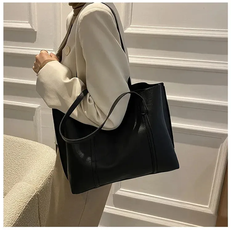 1PC black minimalist large capacity soft leather tote casual versatile shoulder bag 240822_voghion.com