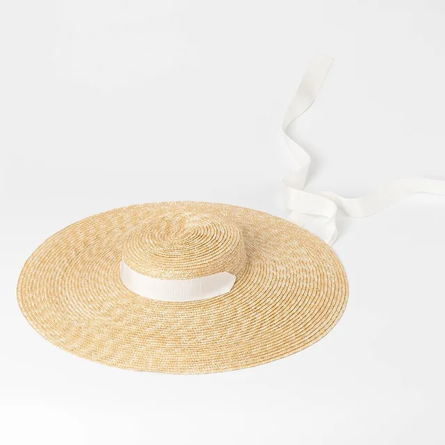 Großer Sale Breiter Sonnenhut 15 cm Krempe Flach für Frauen Kappen Weiß Schwarz Band Krawatte Strand Side Cap Floppy Weibliche Bast Stroh_voghion.com