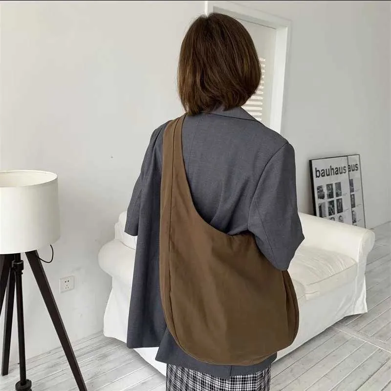 Grande borsa a tracolla retro in tela per donna stile hobo_voghion.com
