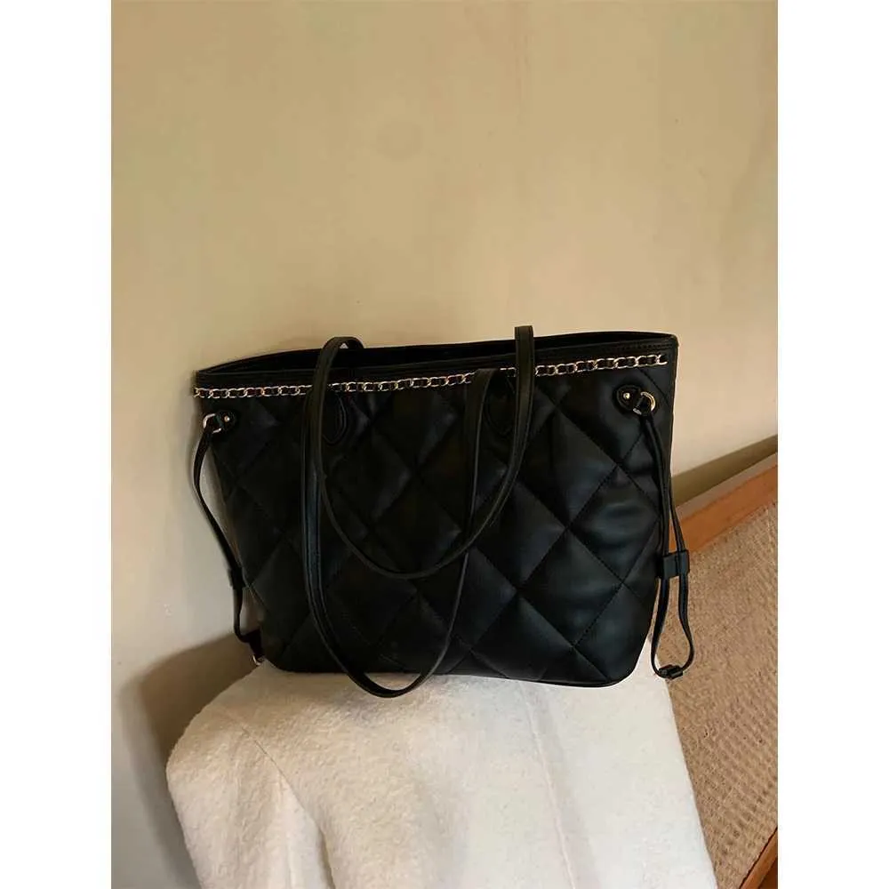 Sacs à bandoulière à chaîne à imprimé écossais solide noir pour femmes, grande capacité, décontractés, polyvalents, pour les déplacements sous les bras_voghion.com