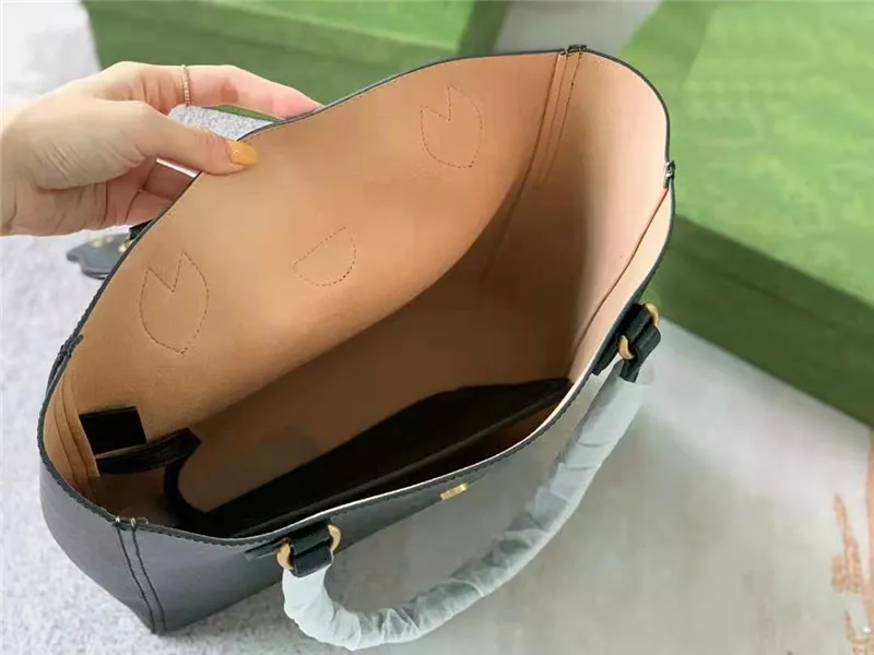 Top Quality Designer Women Shopping Totes Pure Color Double Metallic Letter Hanrdware Buckle Handbags Genuine Calf_voghion.com