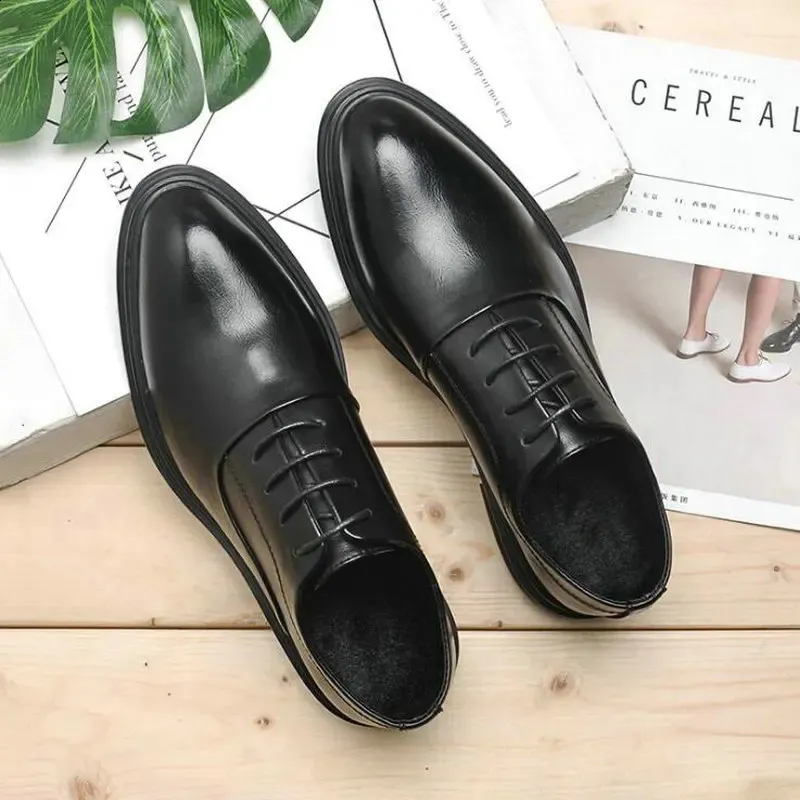 Oxford-Schuhe fürs Büro, spitz, schwarz-braun, mit Spitze, formelle Hochzeitsschuhe für Herren, 569 240911_voghion.com
