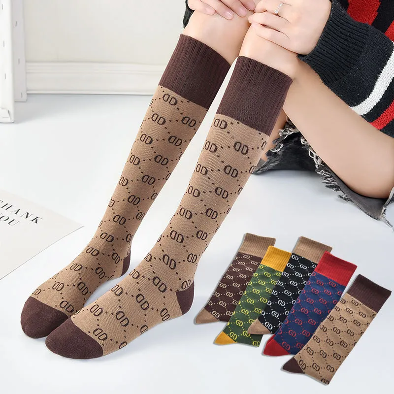 Designer Men's And Women's Socks Sports Winter Warm Thickened Embroidered Knitted Cotton Socks_voghion.com
