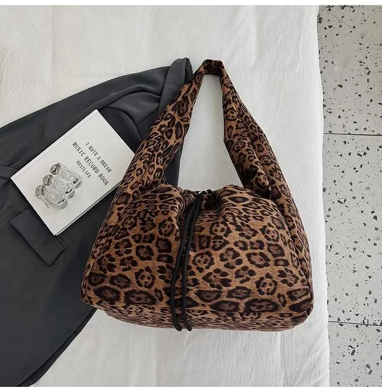 Grande leopardo Hobo donne moda tessuto spalla stile coreano grandi pacchetti nuovo nel 2024 inverno borse shopper casual_voghion.com