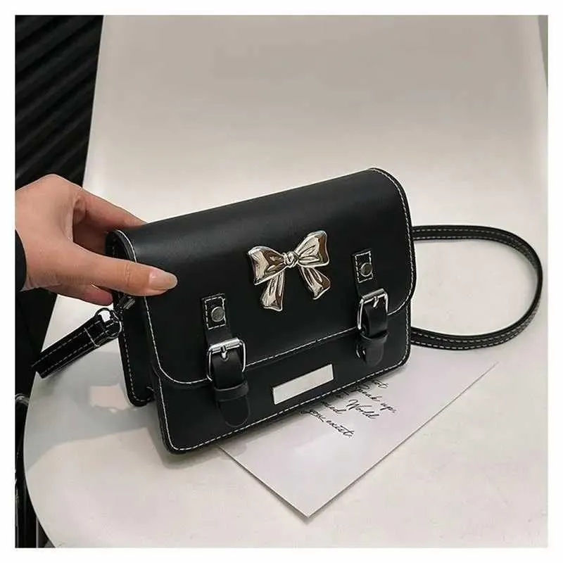 Kleine quadratische Tasche für Damen 2024 Neue Frühjahrs-/Sommermode süße Mädchenschleife personalisierte Pendel-Einzelschulter-Umhängetasche_voghion.com