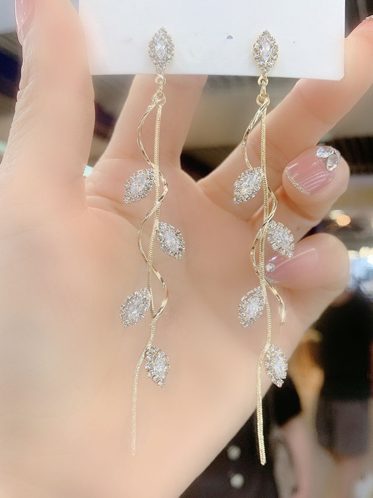 Spiral Leaf Drop Earrings With Geometric Design And Full Diamonds_voghion.com