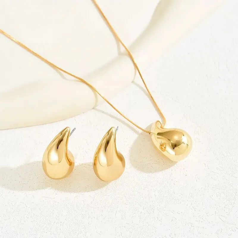 jewlery designer women Beaded Necklaces earrings Water Drop Shape Jewelry Set 2 Pcs Necklace Stud Earrings Gold Sier_voghion.com