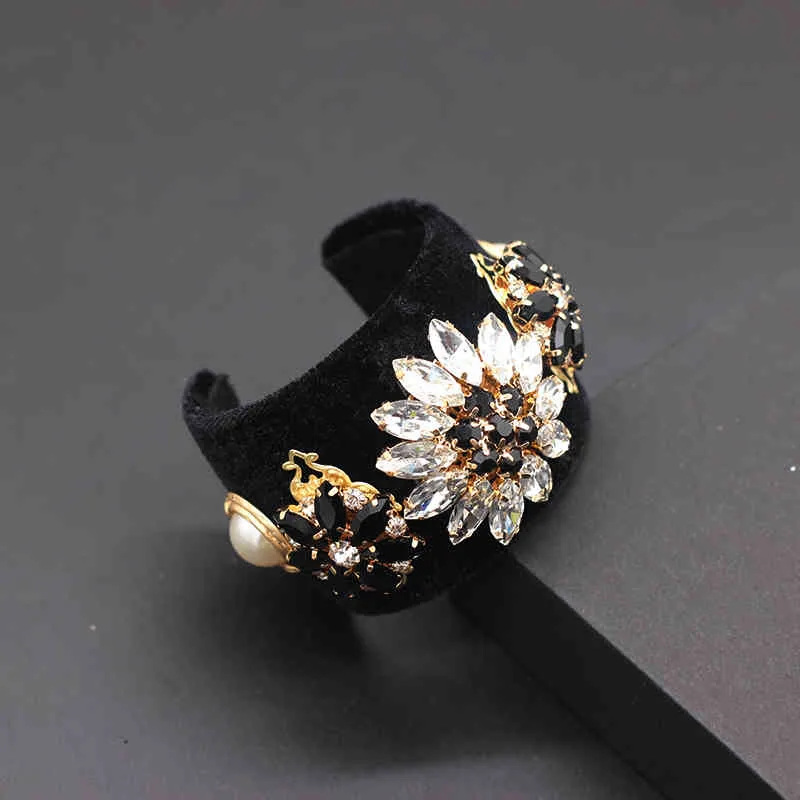 Crystal Rhinestone Cuff Bracelet Geometric Woven Ladies Jewelry_voghion.com