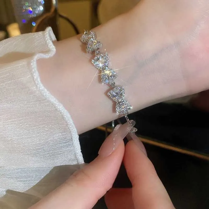 Shiny Zircon Bangle For Women, Elegant Silver Colour Bow Bracelet_voghion.com