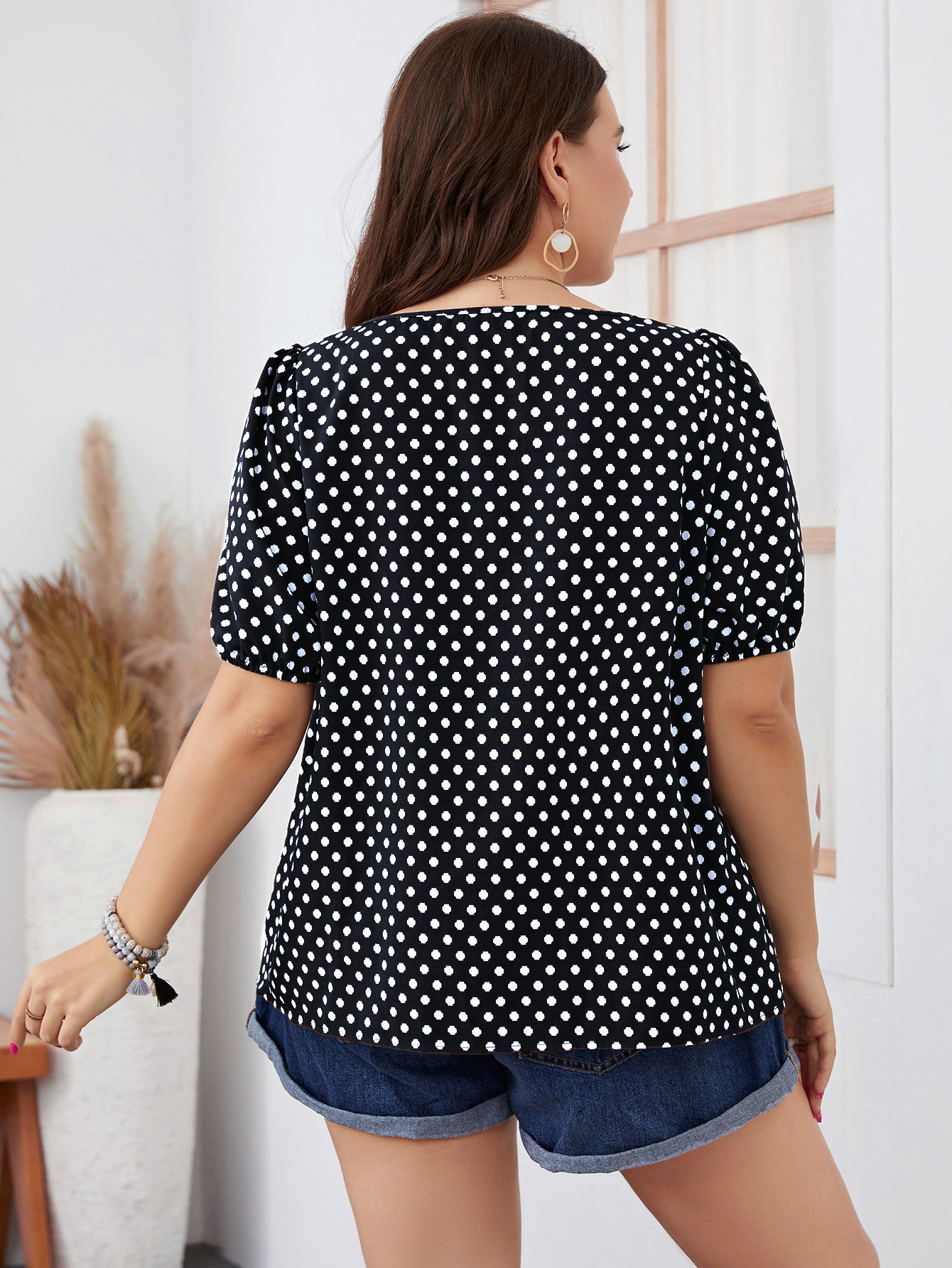 Women's chiffon short woven round neck plaid temperament commuting pullover polka dot large size women's shirt_voghion.com