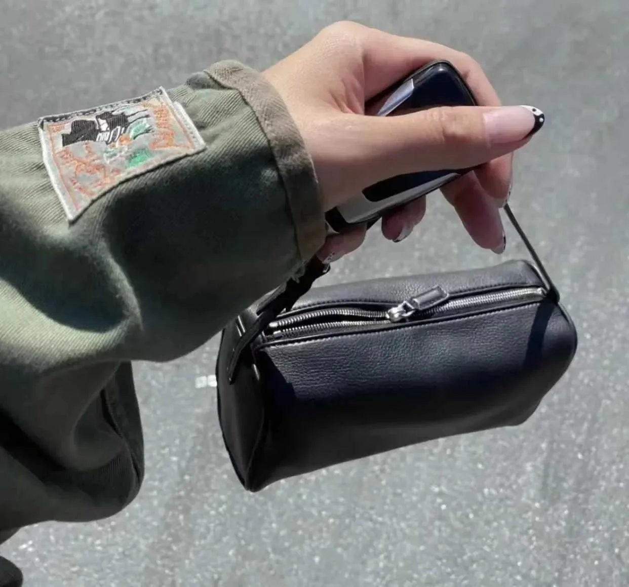 Retro Leather Underarm Shoulder Bag For Women Stylish Handbag_voghion.com