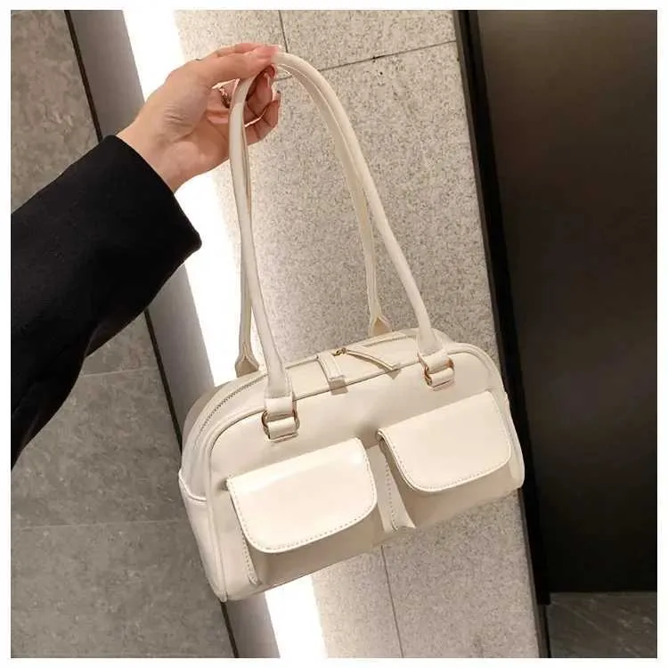 Rode retro schoudertas van lakleer voor dames satchel model_voghion.com