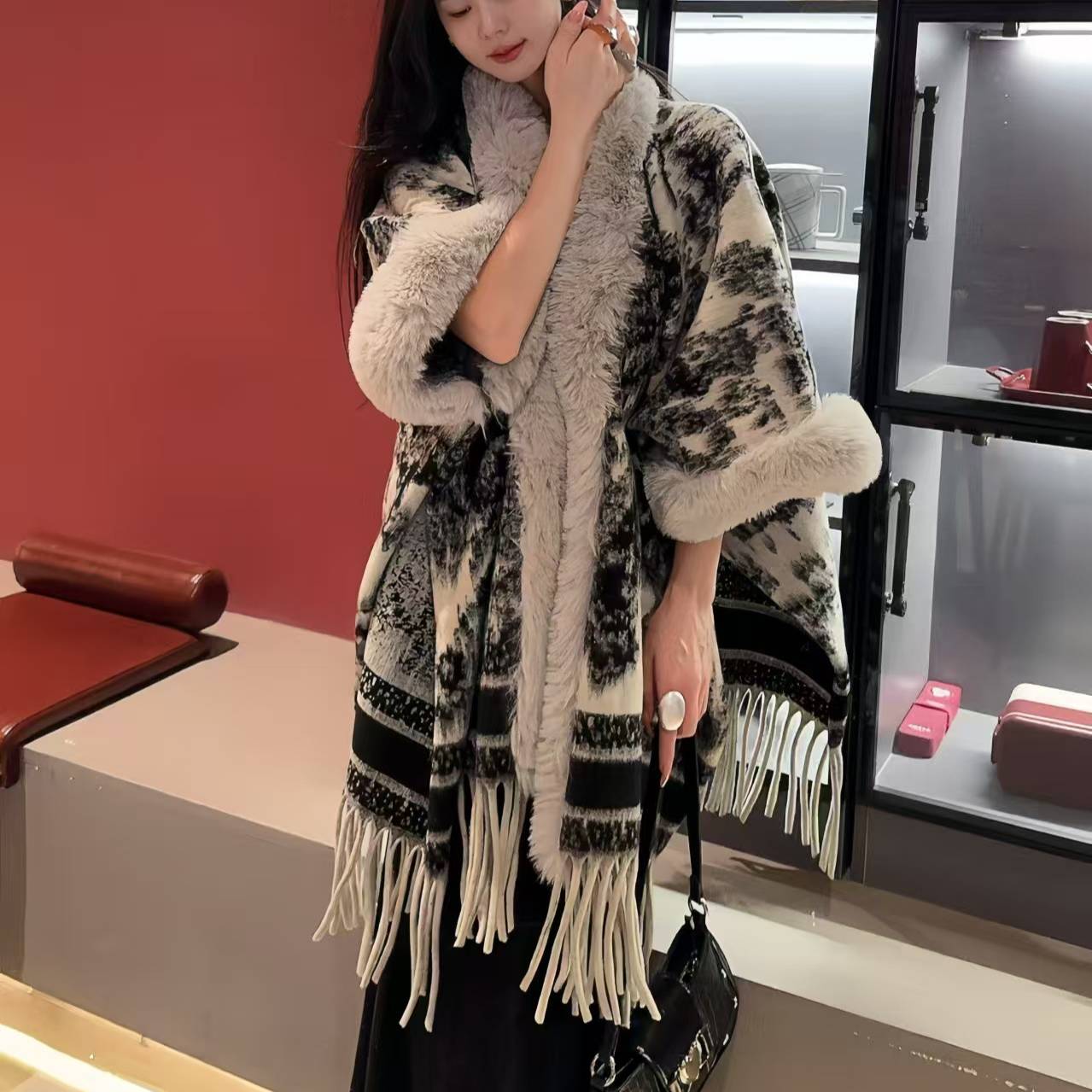 Scialli da donna autunno e inverno lavorati a maglia, nuovi scialli da donna con ampio collo di pelliccia, dipinti a inchiostro, caldi e di alta qualità, cardigan doppio uso._voghion.com