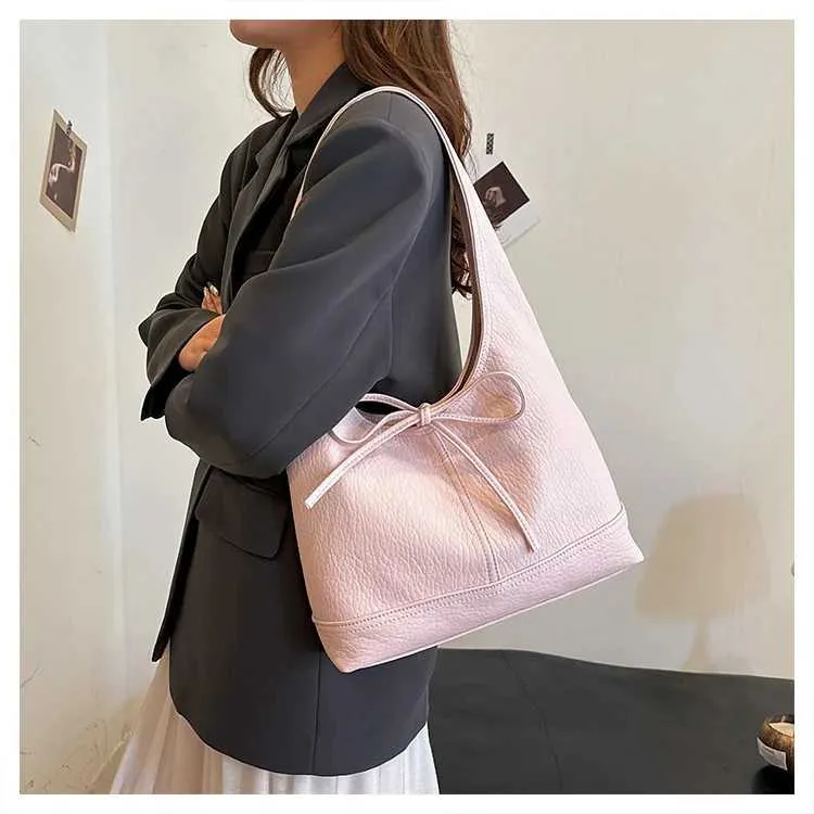 Sac à main en cuir PU solide et décontracté pour femme, sacoche à bandoulière polyvalente pour les déplacements quotidiens, grande capacité, sous les bras_voghion.com