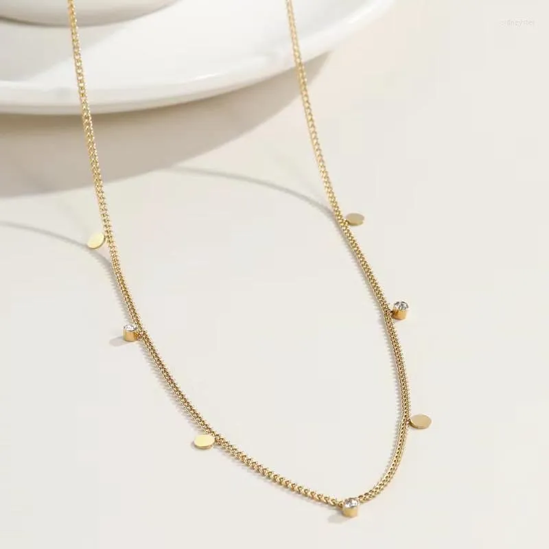 Collar con colgante chapado en oro mujer elegante cadena clavicular_voghion.com