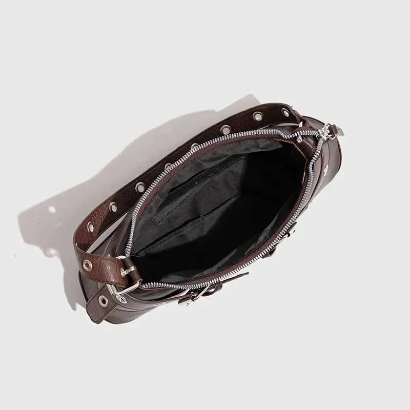 Retro belt decoration shoulder designer armrest punk motorcycle bag Pu leather womens handbag Y241216_voghion.com