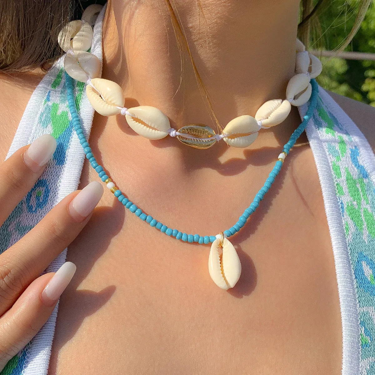 Collier ras du cou en coquillage pour femme, chaîne tendance, pour l'été, la plage, fait à la main, double couche de perles de rocaille, pendentif conque_voghion.com