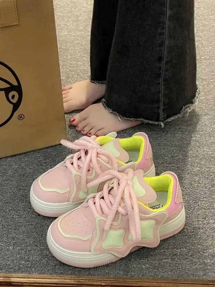 Scarpe da ginnastica con plateau rosa e blu da donna, scarpe sportive kawaii, casual, da tennis, da donna, basse, vintage, con suola spessa, coreane, carine_voghion.com
