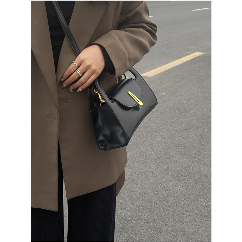 Borsa versatile con design di nicchia, borsa a tracolla diagonale di alta qualità estiva da donna, versione coreana 2024, nuova tendenza_voghion.com