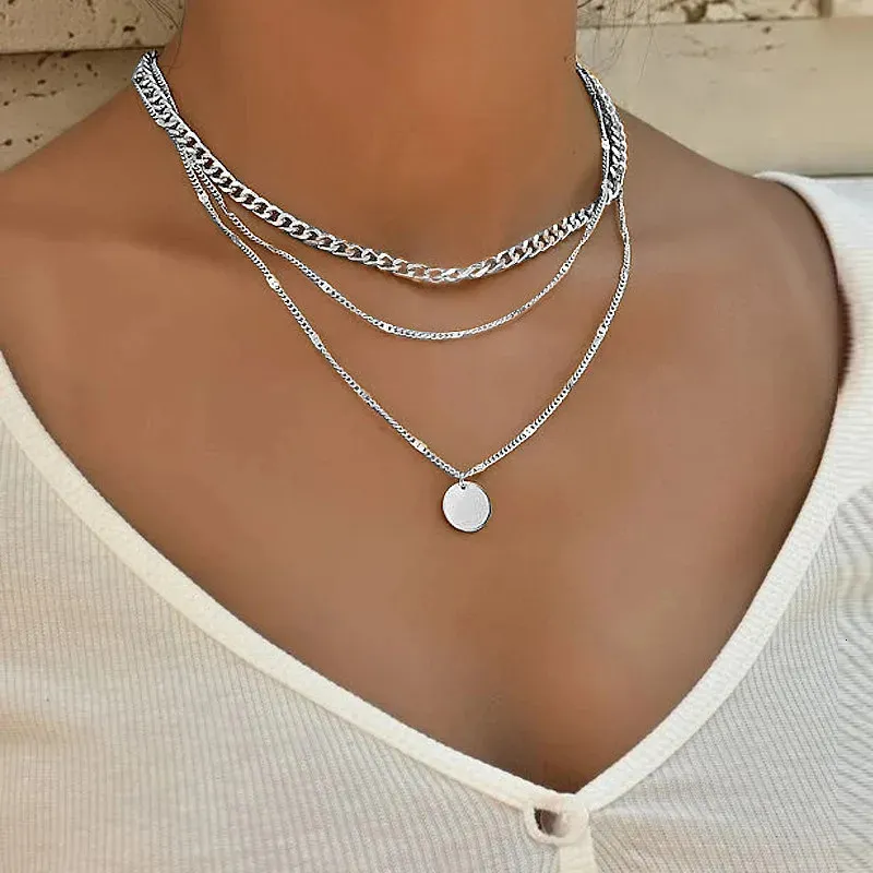Colliers Collier Vintage sur Chaîne de Cou Bijoux pour Femmes Accessoires Superposés pour Filles Vêtements Cadeaux Esthétiques Mode_voghion.com