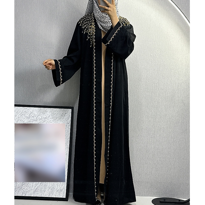 Abaya musulmane élégante et stylée avec cardigan brodé de perles