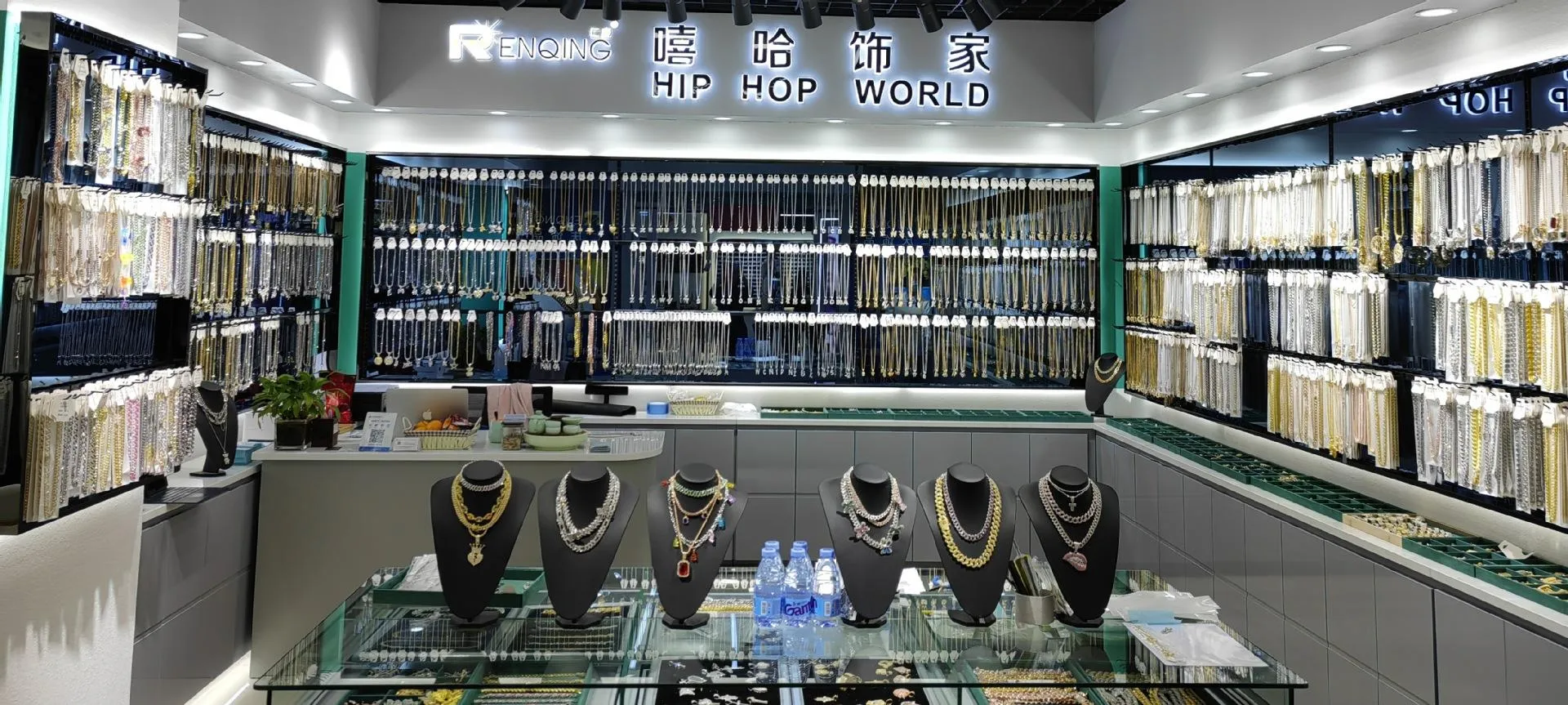 DHCollections Fashion Square Thick Rectangular High-end Casual UV Protection Sunshade Sunglasses_voghion.com