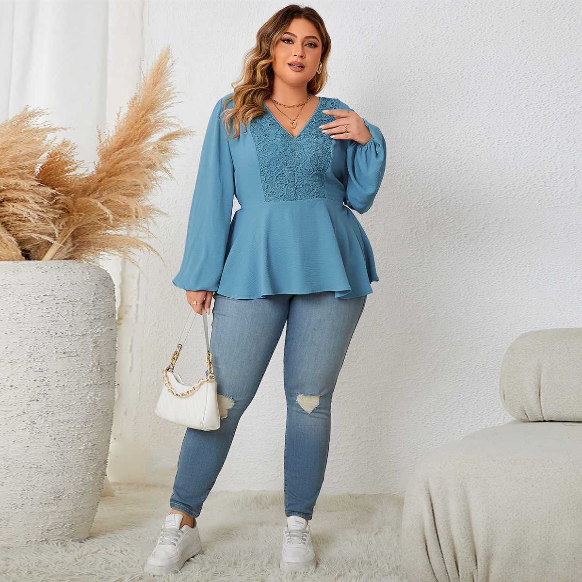 loose plus size tops women's long-sleeved V-neck shirt large size lace shirt women_voghion.com