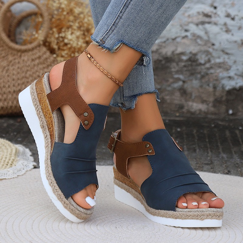 Große Slope Heel Fischmaul für Damen Sommer Neue Schnalle Tragen Strand Sandalen_voghion.com
