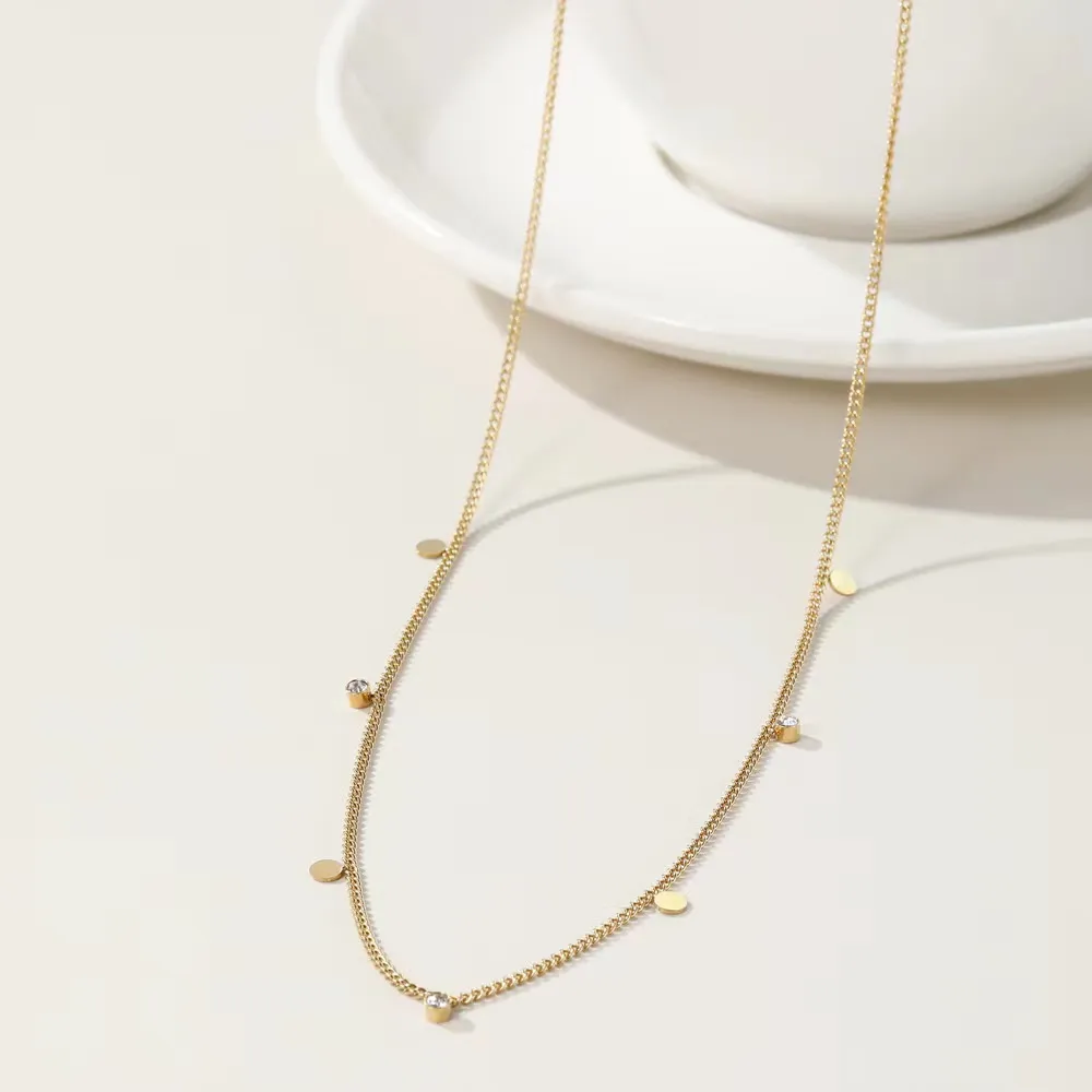 Collar con colgante chapado en oro mujer elegante cadena clavicular_voghion.com