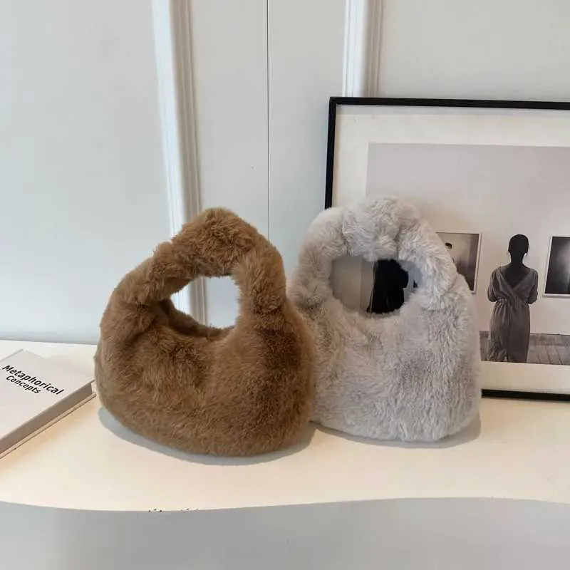 Portafoglio da donna con manico corto Fi Cluh carino Wen Fur Small Half Mo caldo peluche borsa da polso Y241106_voghion.com