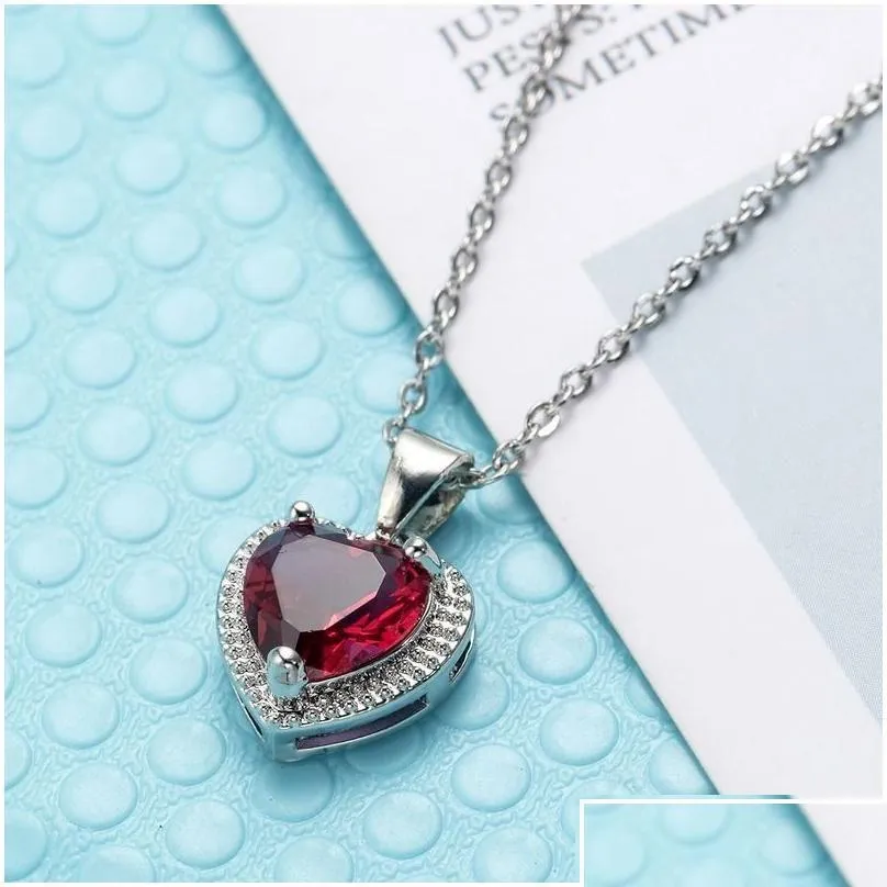 Pendant Necklaces Diamond Heart Necklace Stainelss Steel Chain Women Girls Red Green Crystal Fashion Jewelry Will And_voghion.com