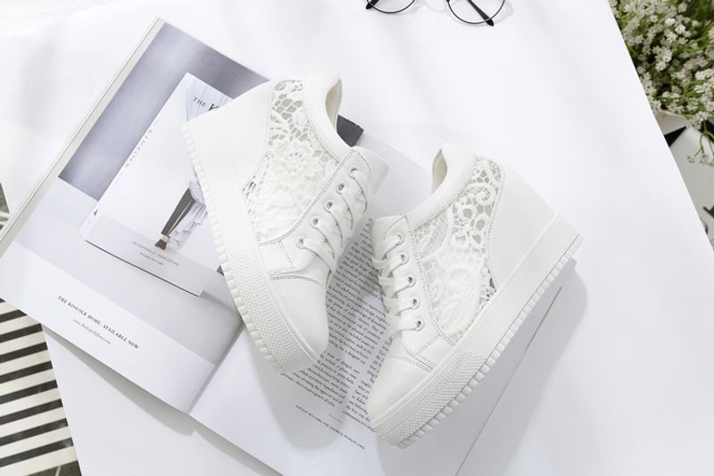 2024 Herbst Neue dicke Unterseite Casual Sports Student mit Höhenerhöhung Damenschuhe_voghion.com