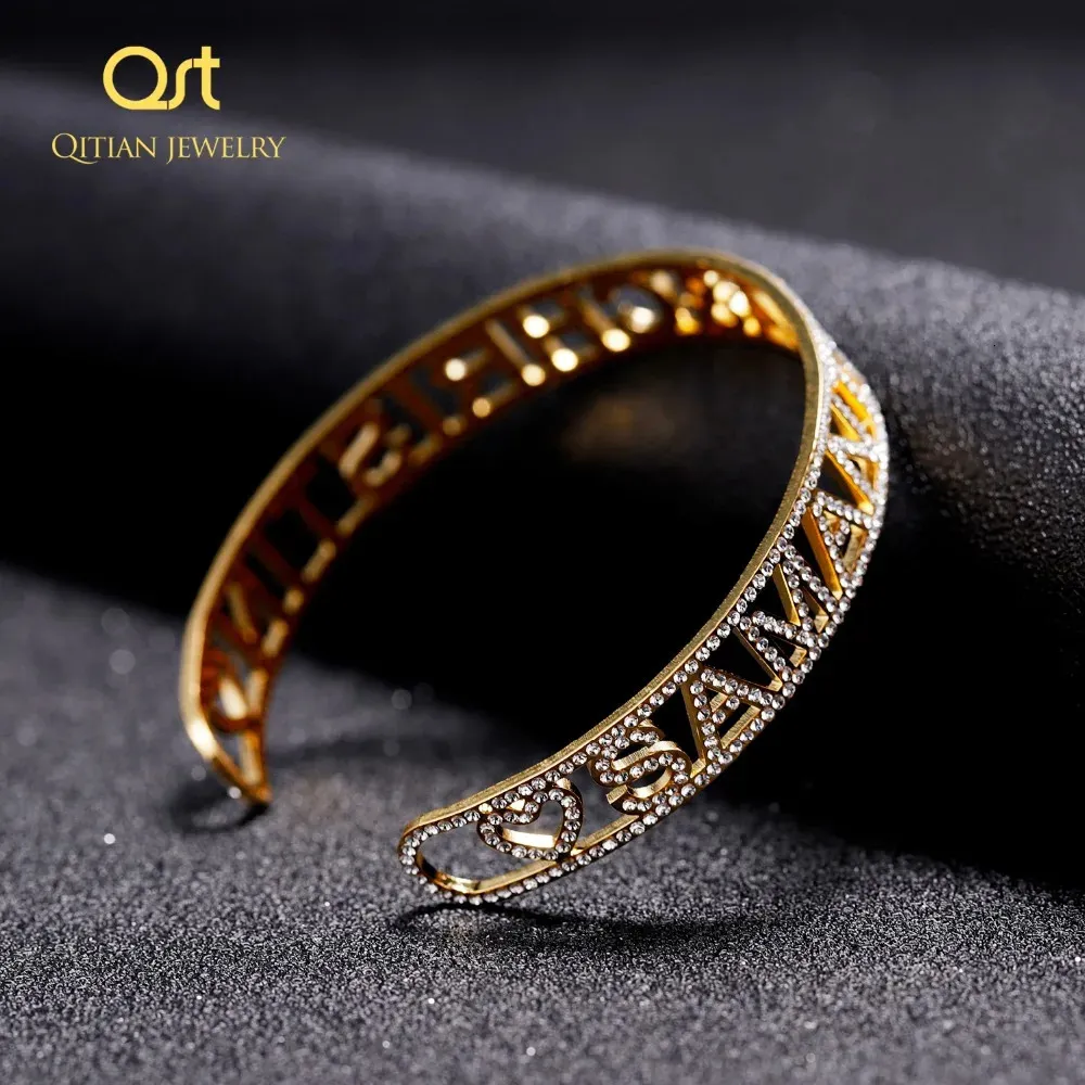 Bracelet en acier inoxydable avec nom personnalisé et plaque signalétique pour amoureux de la famille, bracelet ajustable 240507_voghion.com