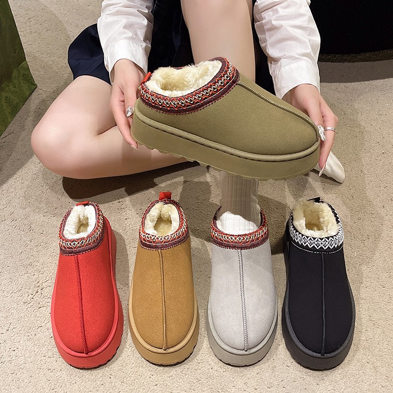 Chaussures pour femmes bottes de neige femmes hiver nouveau velours chaud fond épais sans talon bout recouvert de fourrure demi pantoufles chaussures en coton