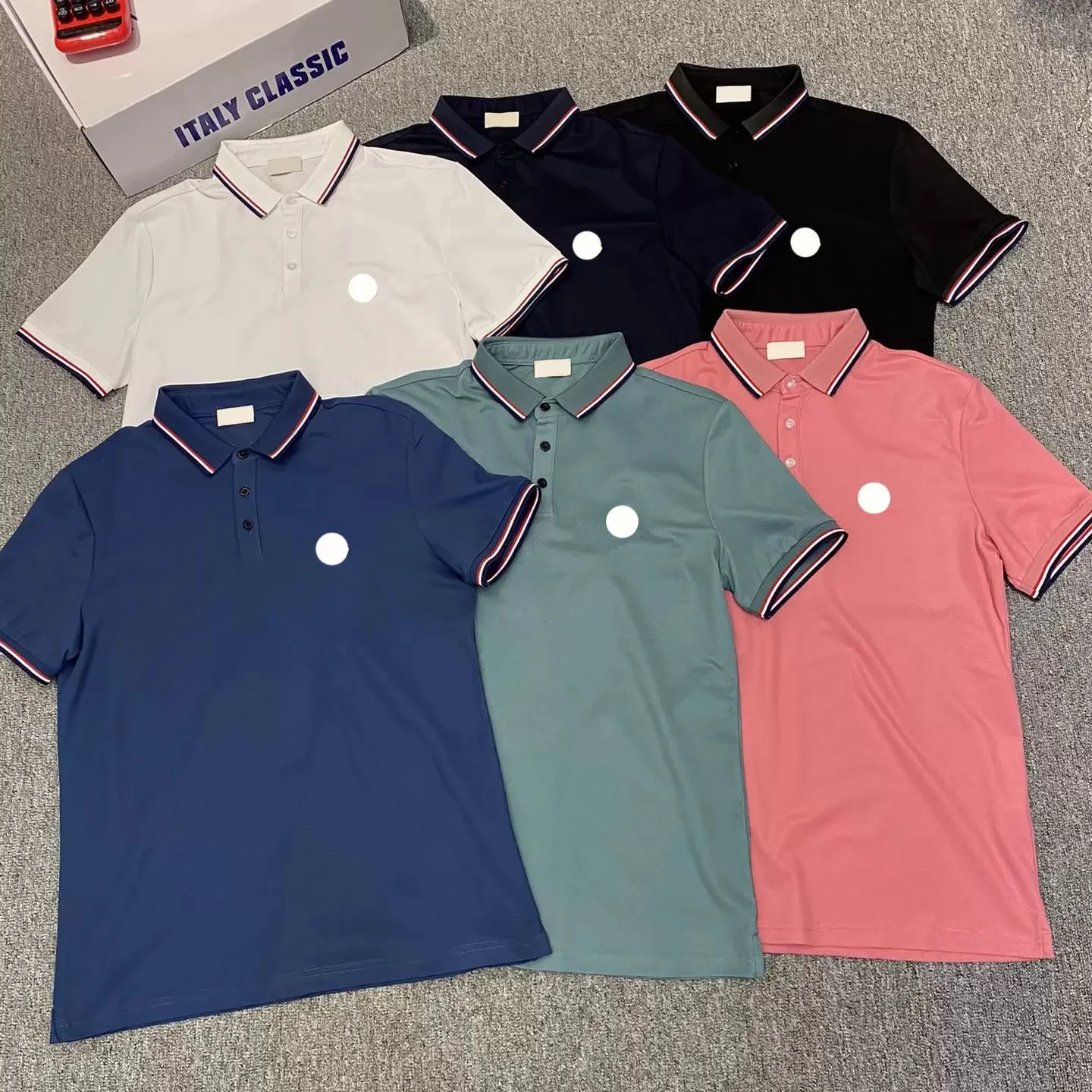 Polo classico da uomo e donna con colletto a contrasto ricamato_voghion.com
