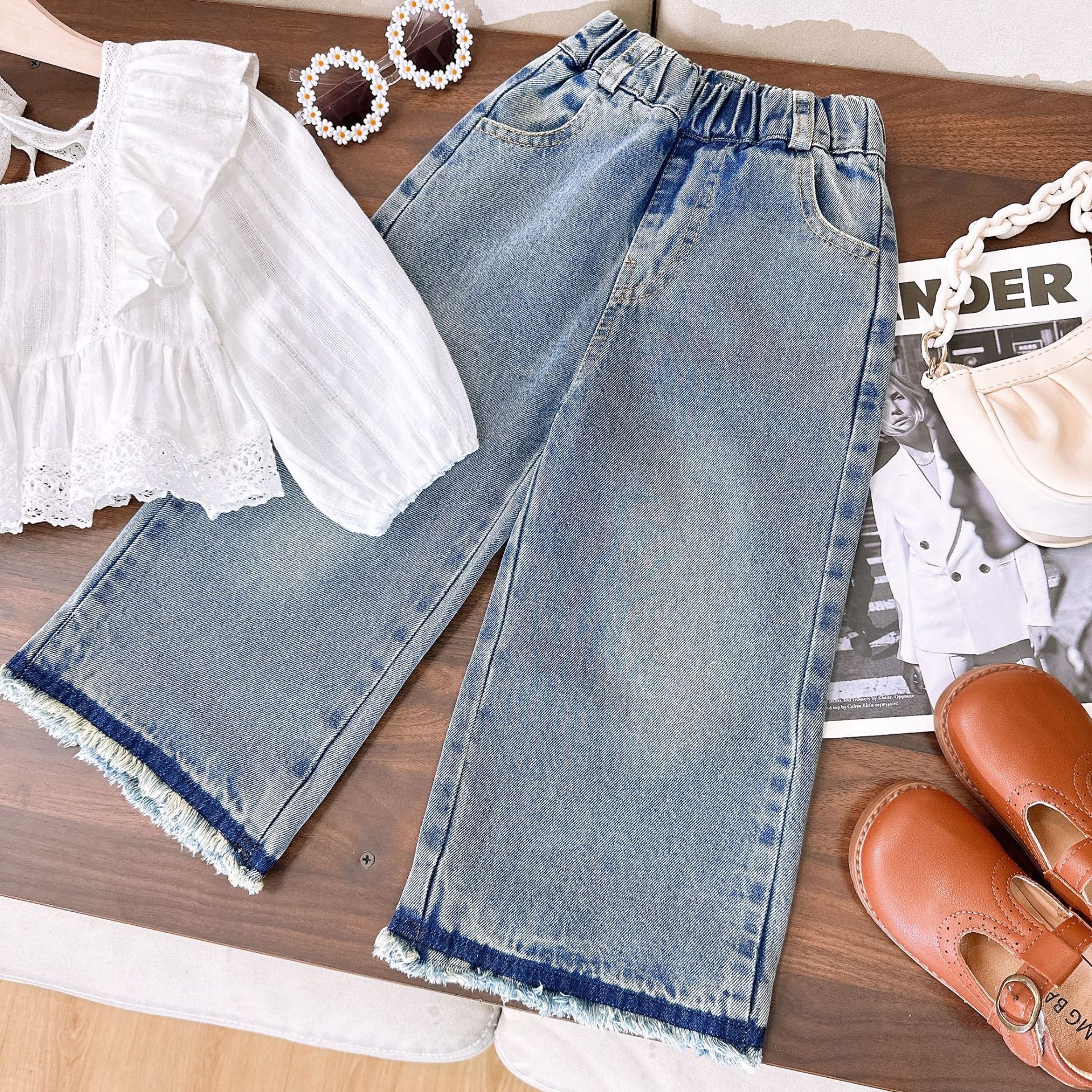 Mutter & Kinder 2024 Frühjahr und Herbst neues süßes Puffärmel-Top für Mädchen plus gerade Jeans zweiteiliges Set_voghion.com