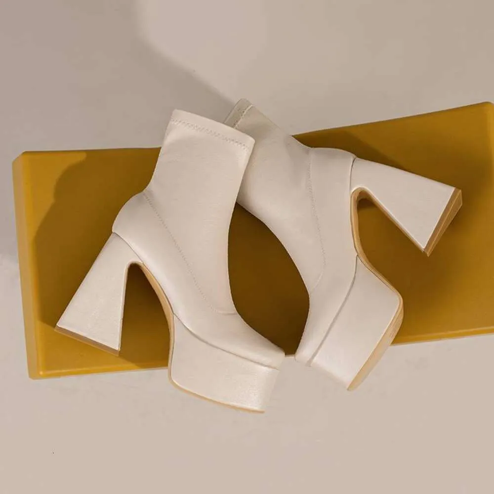 Brandneue Herbst-Winter-mittlere Wadenstiefel Punk Goth klobige Plattform High Heels Motorrad lange Booty Damenschuhe große Größe_voghion.com