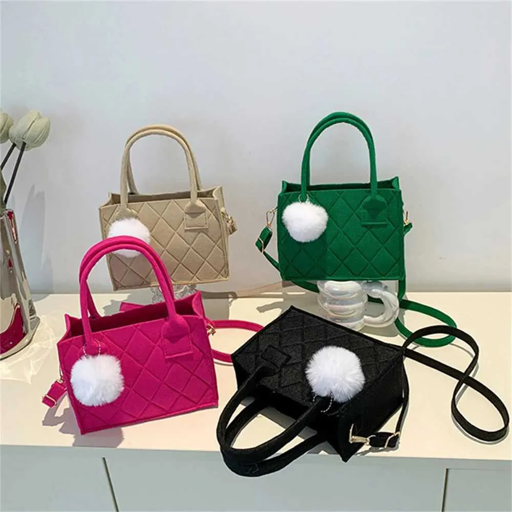Women’s Small Square Crossbody Bag Simple Versatile Shoulder Bag_voghion.com