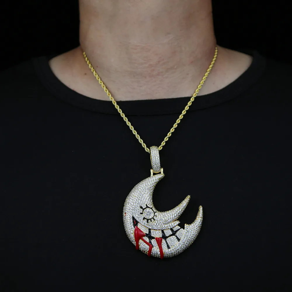 Collana con ciondolo luna in zircone 5a placcato oro gioiello_voghion.com