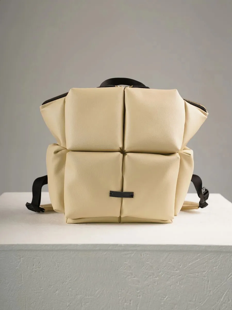 Moud Dammerucksak Wanter gesteppte Schëllertaschen fir Fraen Space Daunen gepolstert Handtaschen Grouss Reestasch Unisex Chic_voghion.com