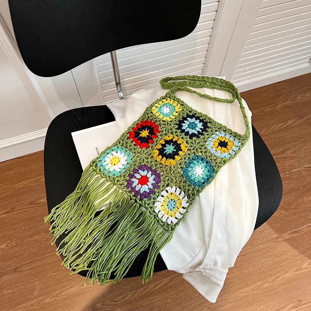 Borsa a tracolla da donna in maglia a traliccio con nappa, stile etnico, bohémien, morbida e traforata, intrecciata_voghion.com