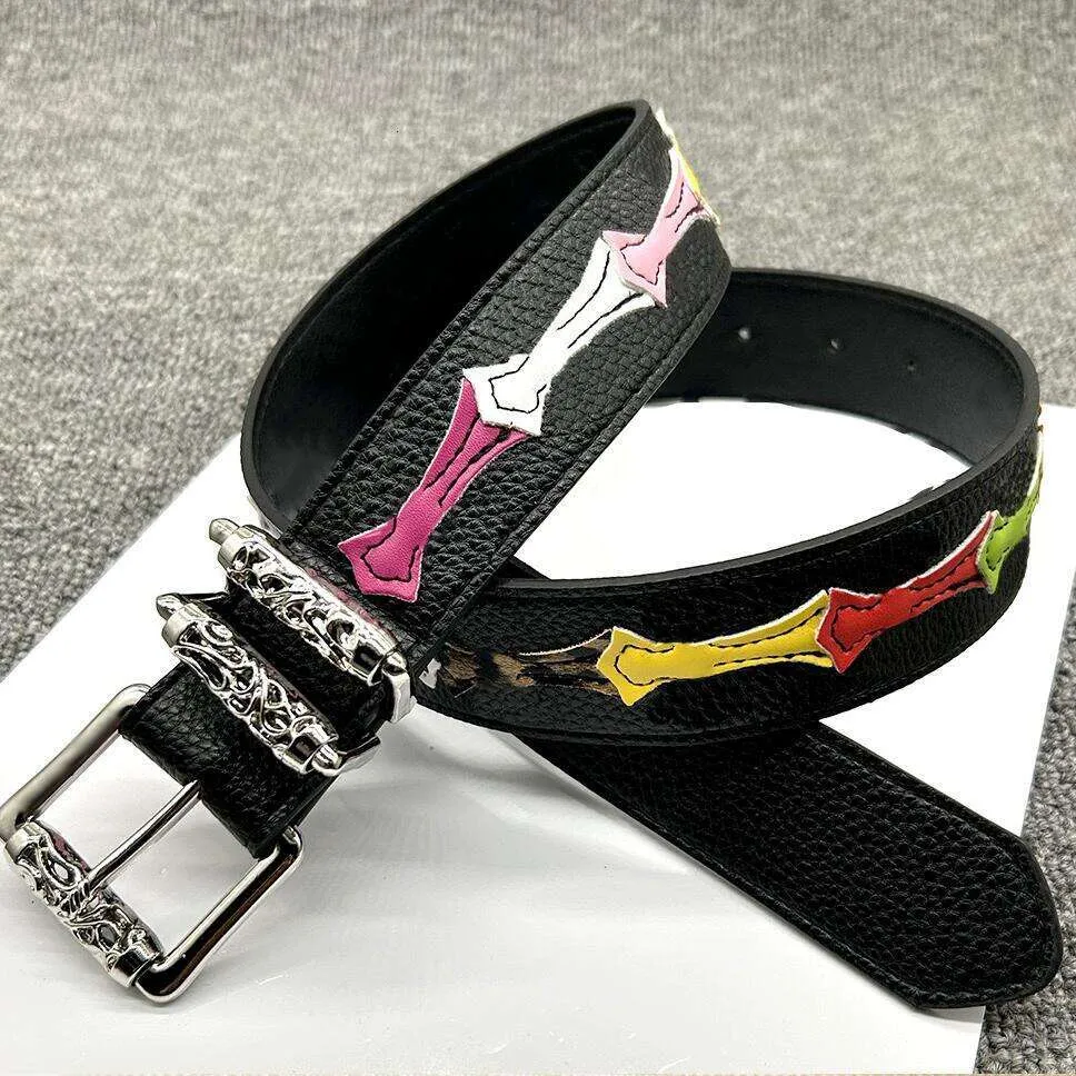 Cinto casual de couro Heartslies cromado para designer masculino, fivela clássica de metal lisa, elegante com caixa cromada 133_voghion.com