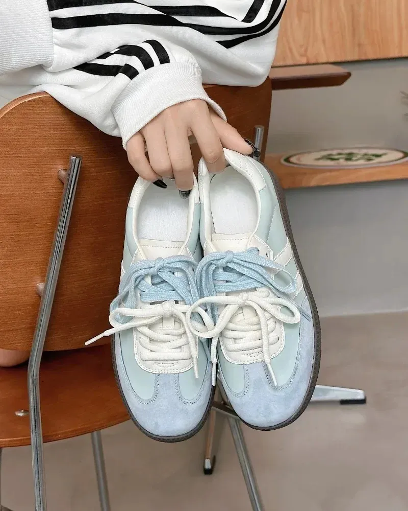 Baskets de tennis plates pour femmes, chaussures vulcanisées à lacets, couleurs mélangées, tendance, printemps-automne_voghion.com