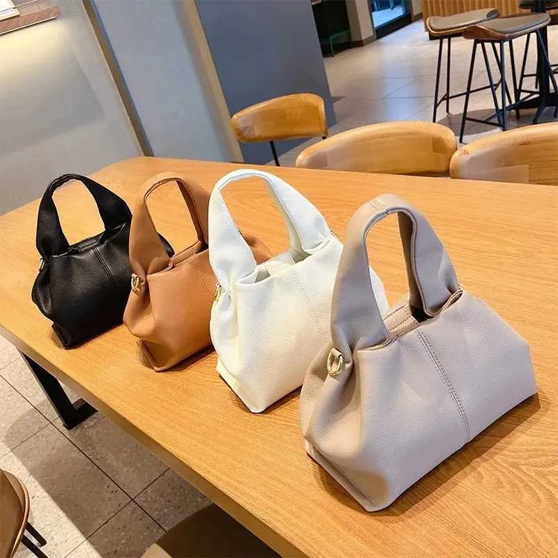 Retro Pu Leather Handbag For Women French Versatile Solid Color Crossbody Bag 2024 New Fashion Simple Black Shoulder_voghion.com