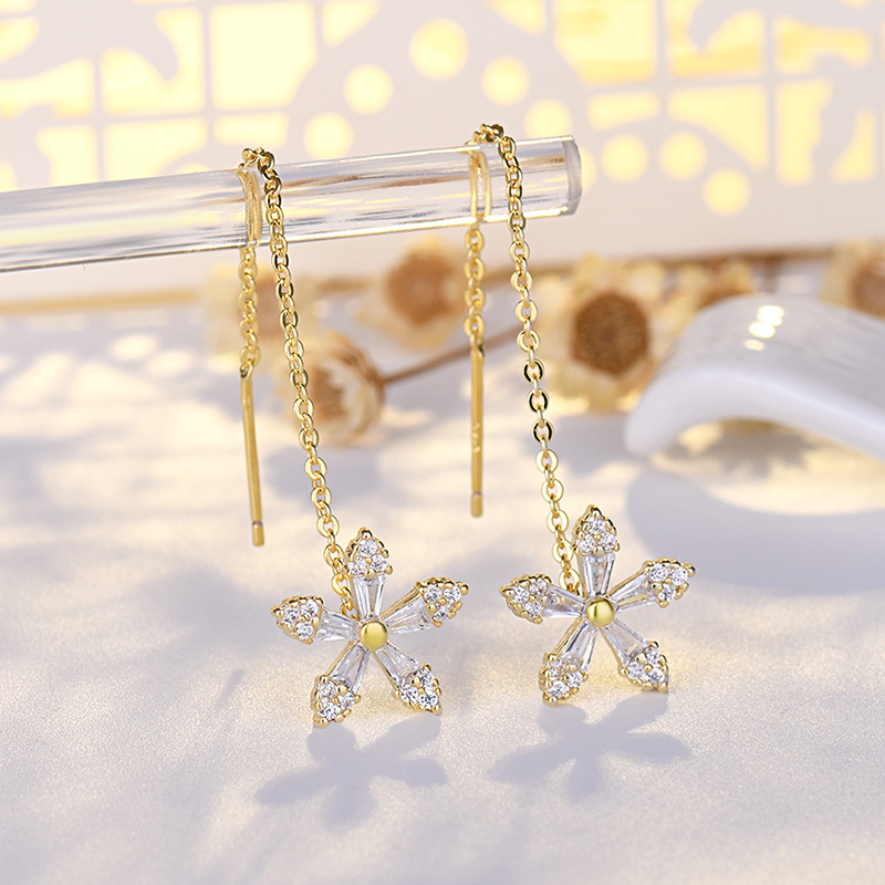 Long Crystal Flower Tassel Earrings In S925 Sterling Silver Plated_voghion.com