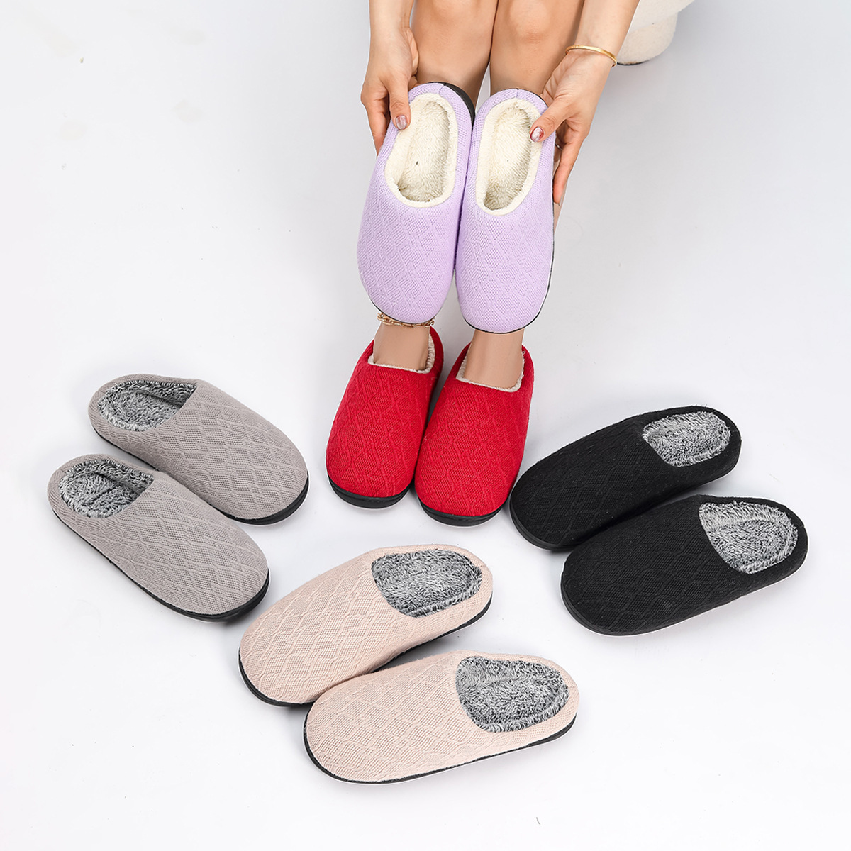 New woolly slippers with warm couples cotton slippers non-slip plus wool thickening cotton drag soft bottom in autumn and winter