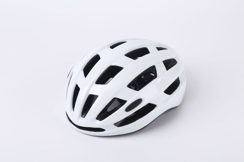 Outdoor EPS One-piece Riding Equipment Bicycle CE Mountain Bike Helmet_voghion.com